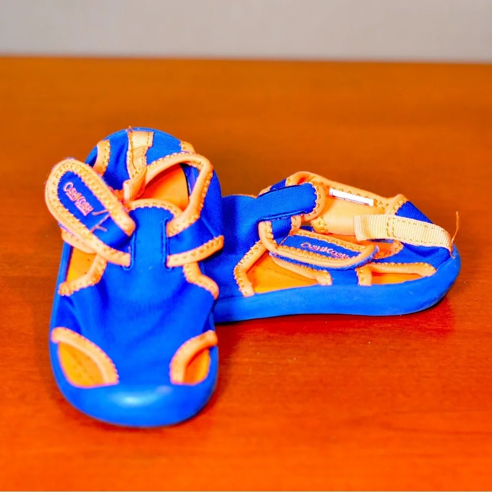 OshKosh B’gosh Kids Sandals Water Shoes Size 9 (Toddler) Blue Orange Velcro